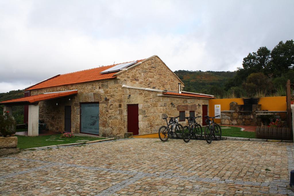 Casa Entre-Palheiros E Casa Do Canastro مونتاليغري المظهر الخارجي الصورة