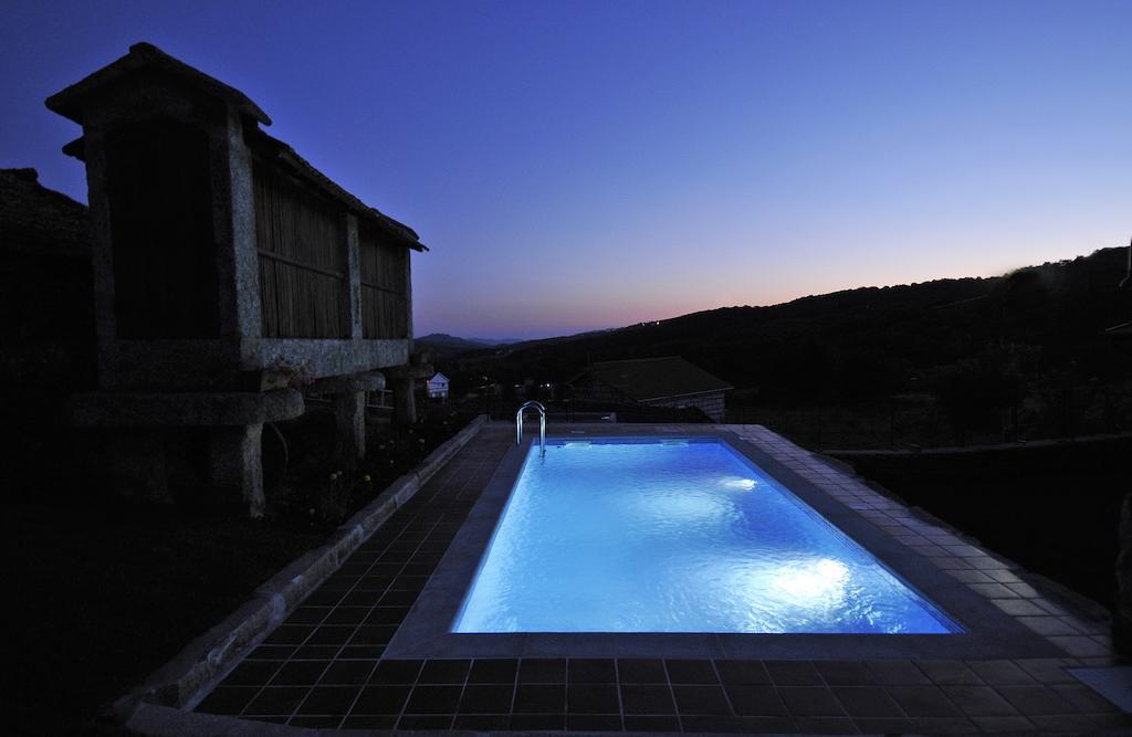Casa Entre-Palheiros E Casa Do Canastro مونتاليغري الغرفة الصورة